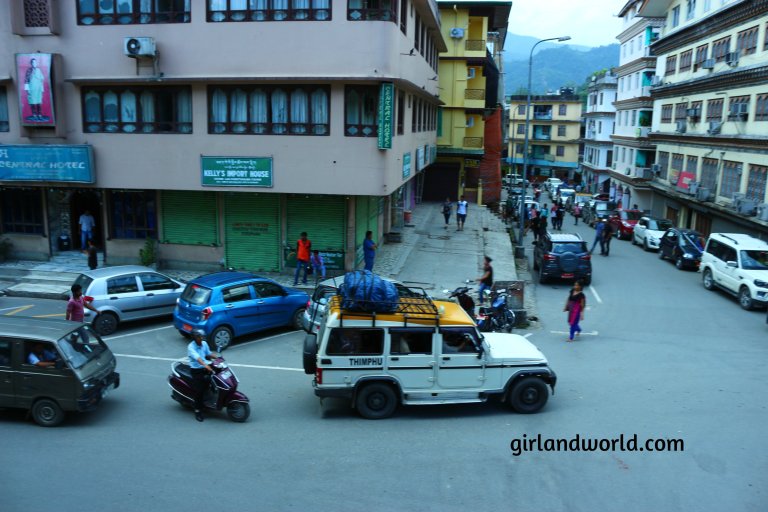 Bhutan Phuentsholing  things to do sight seeing hotel food bakery border city of bhutan how to go 
