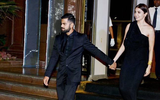 Virat Kohli, Anushka Sharma, love relationship, Bollywood meet cricket great love story best couple in Bollywood cricketers hot wife and girlfriend virat anushka controversy virat anushka vacation 