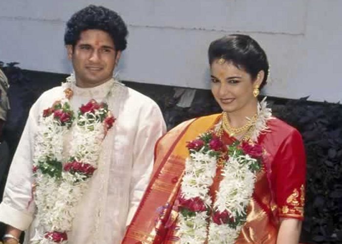cricketer, indian hot wives wife girlfriends honeymoon destination beautiful wife indian cricket star dhoni sachin virat kohli anushka sharma sagarika ghatke sakshi